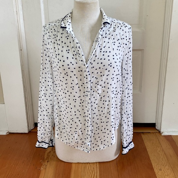 Maeve‎ 4 - Picture 1 of 5